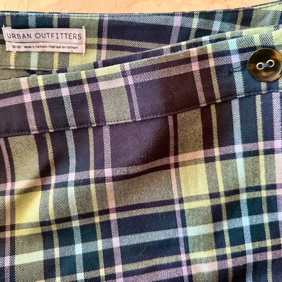 NWOT Urban Outfitters Plaid Wrap Skirt Blue-Green Pleated Mini M Never Worn $68 - Picture 3 of 8